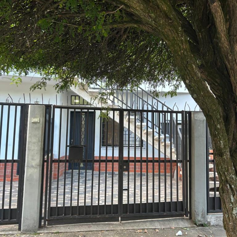 Apartamento 101 céntrico amplio y seguro - Apartamento de 3 dormitorios - 4