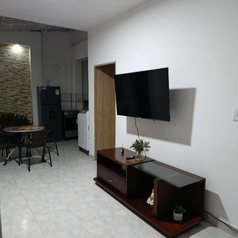Apartamento 101 céntrico amplio y seguro - Apartamento de 3 dormitorios - 13