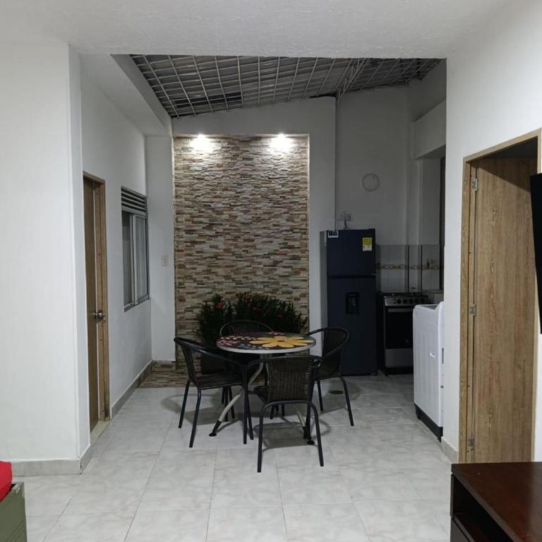 Apartamento 101 céntrico amplio y seguro - Apartamento de 3 dormitorios - 17