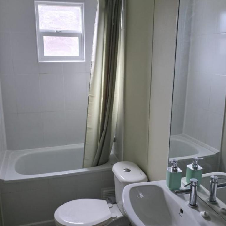 Refugio tranquilo en Bosquemar - Three-Bedroom House - 9