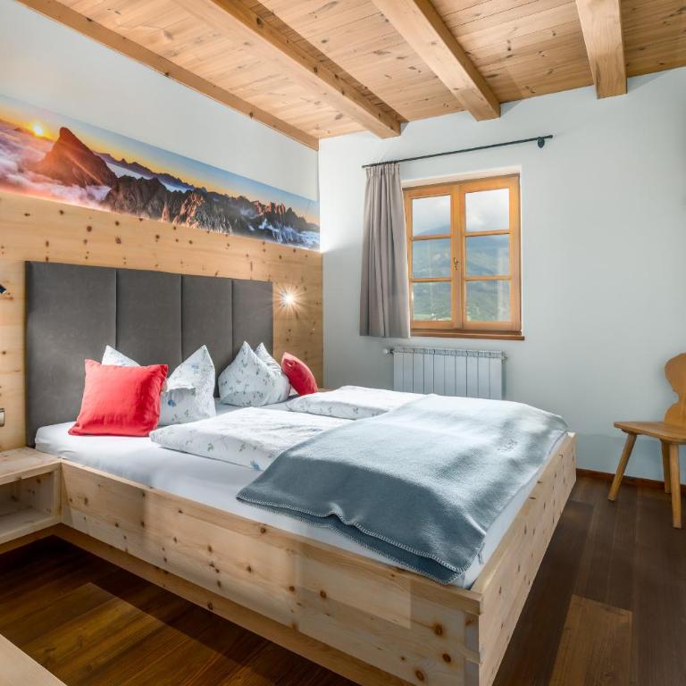 Froetscherhof, Urlaub auf dem Bio-Bauernhof in Brixen, Appartments, Sauna und BrixenCard - Three-Bedroom Apartment - 2