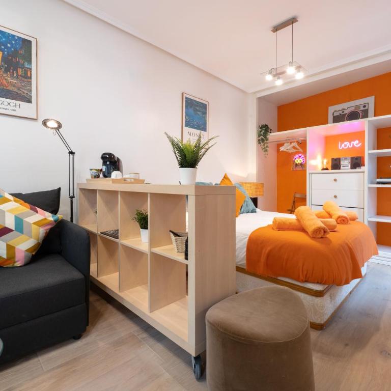 Chic Madrid Studio - Art and Soul in the Prado - Studio Apartment - 20