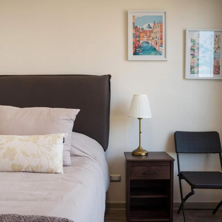 Chic 2BR Oasis Retreat in Vibrant Nunoa - Apartment - 9