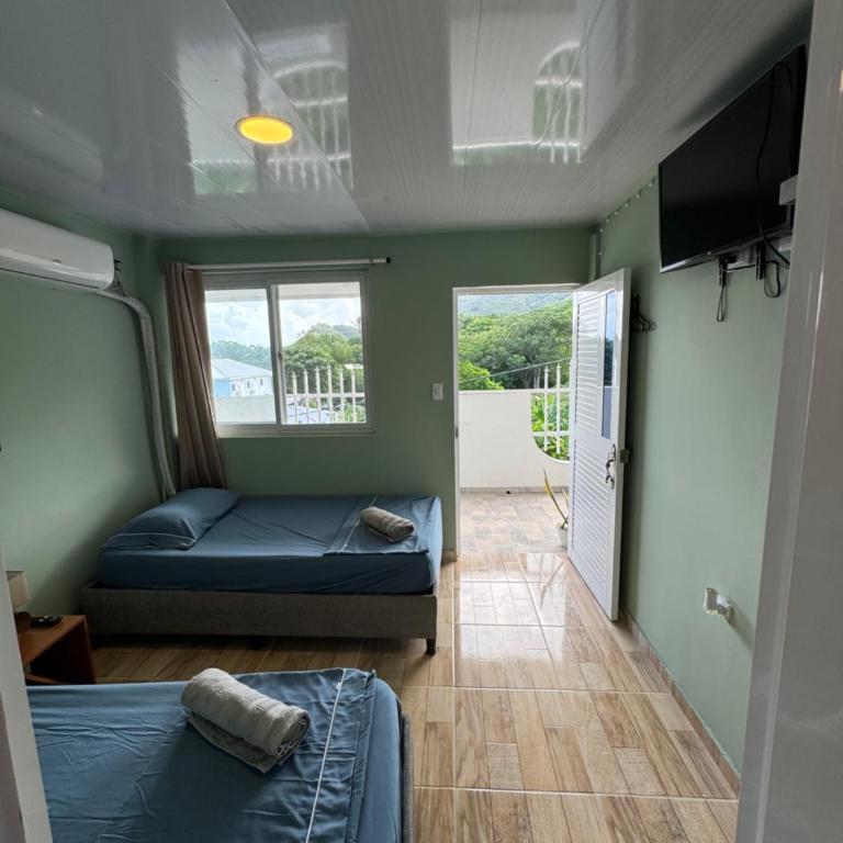 Posada ontimeview - Habitación Doble con baño privado - 1 o 2 camas - 14