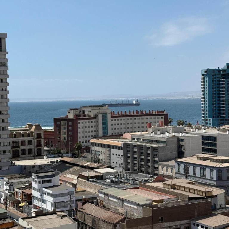 Acogedor Departamento en pleno centro de Antofagasta, hasta 4 personas, 1D 1B 1 sofá cama - One-Bedroom Apartment with Balcony and City View - 2
