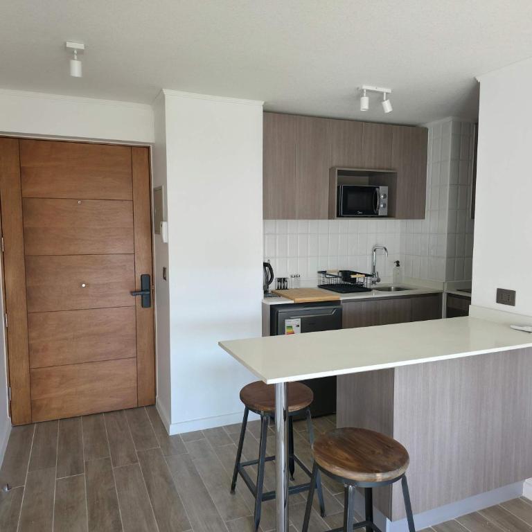 Charming 1BR Retreat in Nunoa for Three - Apartment - 4