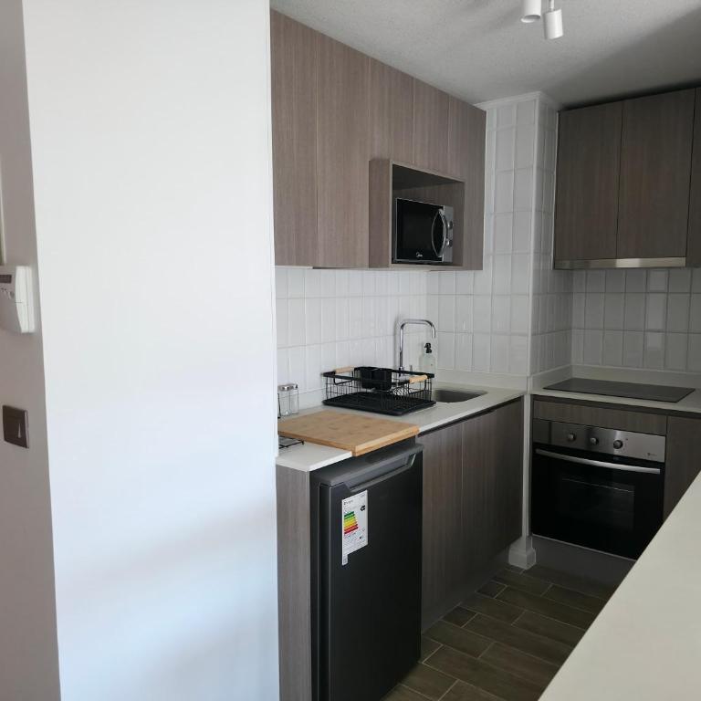 Charming 1BR Retreat in Nunoa for Three - Apartment - 7