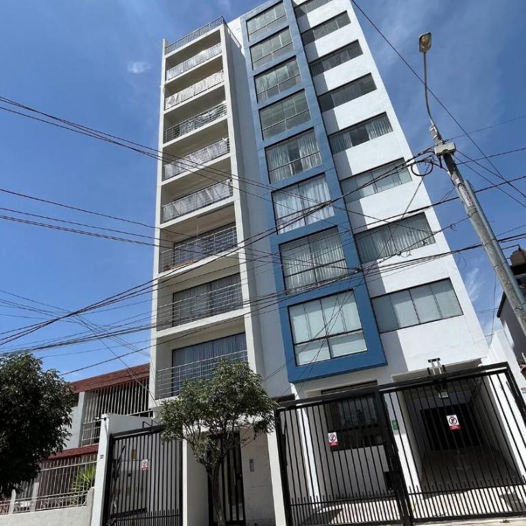 Departamento céntrico en estreno - Apartamento de 3 dormitorios - 15