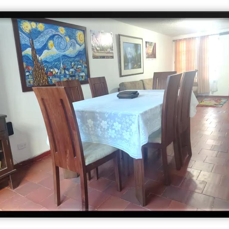 Casa Valderrama - Four-Bedroom House - 11