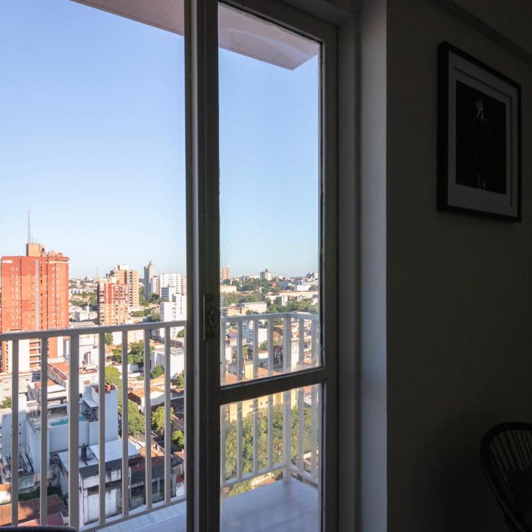 Bowie Apart with 2 BR centre and overlooking the bay - Two-Bedroom Apartment with City View - 4