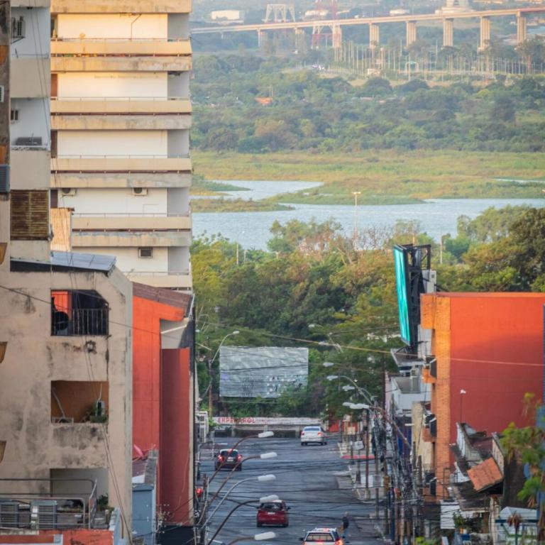 Bowie Apart with 2 BR centre and overlooking the bay - Two-Bedroom Apartment with City View - 10