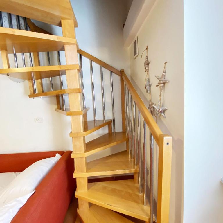 Vecchia Napoli Pignasecca - Appartamento con 2 Camere da Letto - 63