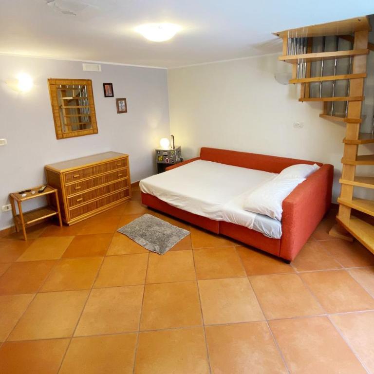Vecchia Napoli Pignasecca - Appartamento con 2 Camere da Letto - 64