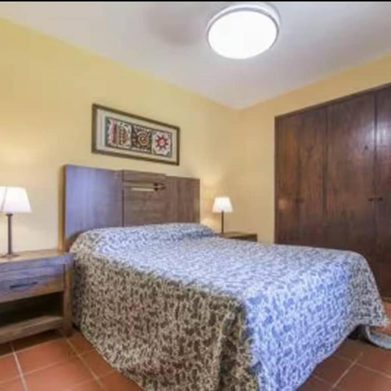 A cien metros del mar con piscina en La Juanita - Four-Bedroom House - 21