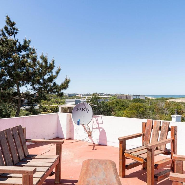 A cien metros del mar con piscina en La Juanita - Four-Bedroom House - 22