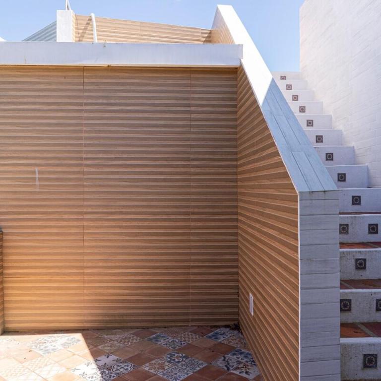 A cien metros del mar con piscina en La Juanita - Four-Bedroom House - 25