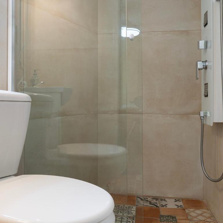 A cien metros del mar con piscina en La Juanita - Four-Bedroom House - 34