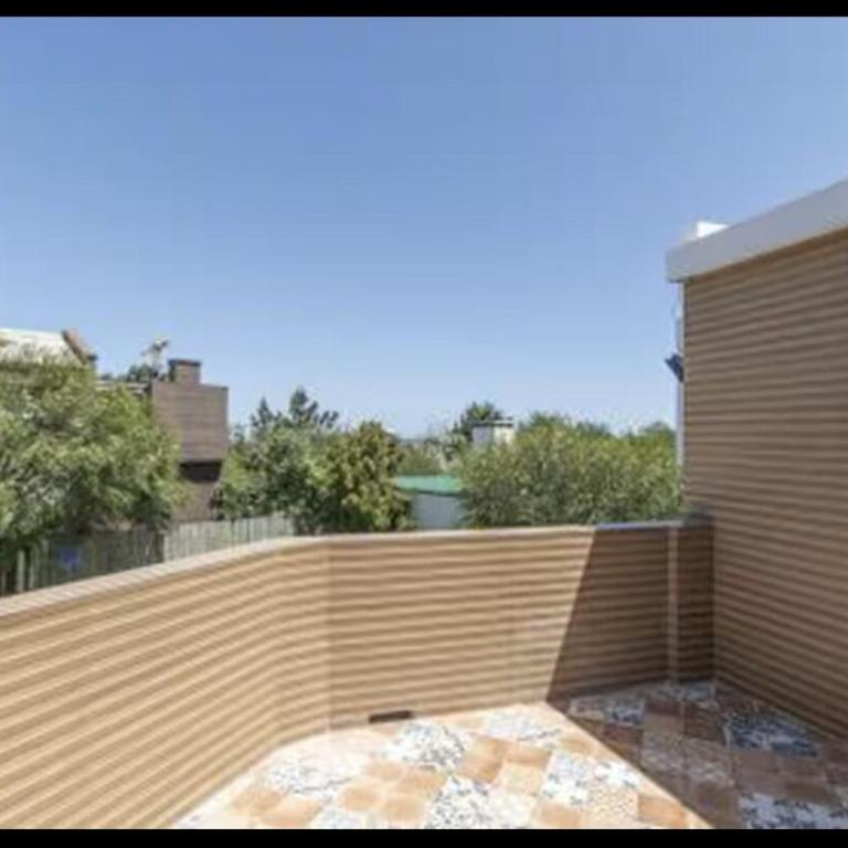 A cien metros del mar con piscina en La Juanita - Four-Bedroom House - 47