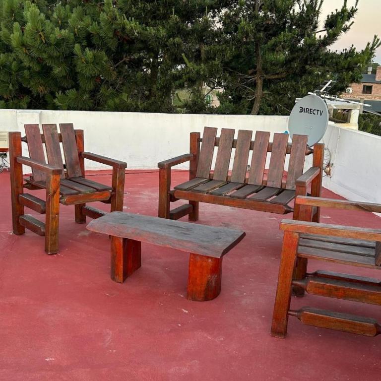 A cien metros del mar con piscina en La Juanita - Four-Bedroom House - 52