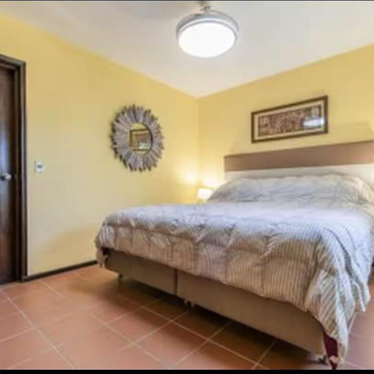 A cien metros del mar con piscina en La Juanita - Four-Bedroom House - 60