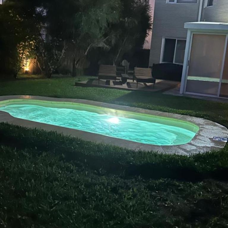 A cien metros del mar con piscina en La Juanita - Four-Bedroom House - 62