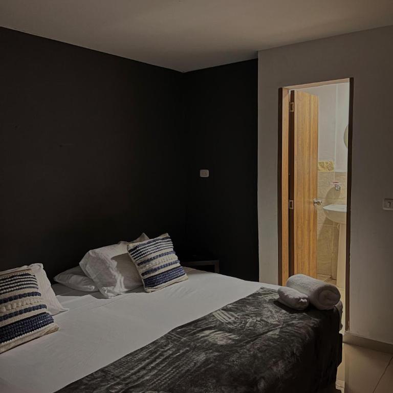 Hotel Torre Ejecutiva Pereira - Habitación Doble con baño privado - 8