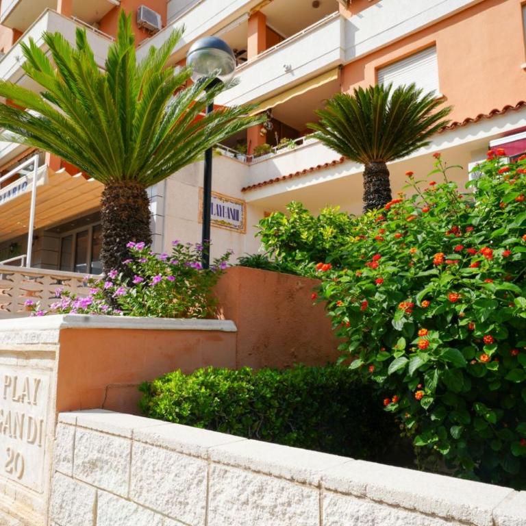Apartamento PARADISE Solo Familias - Apartamento de 3 dormitorios - 93