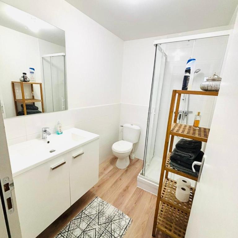 Élégant et central - One-Bedroom Apartment - 5