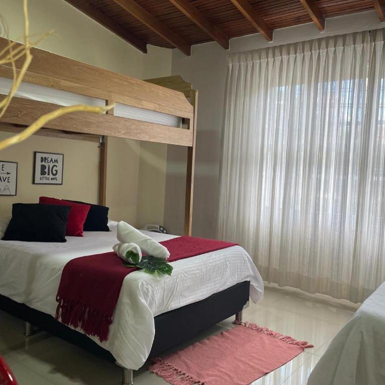 Comparte tu hogar en Medellín - Habitación Doble con baño privado - 2