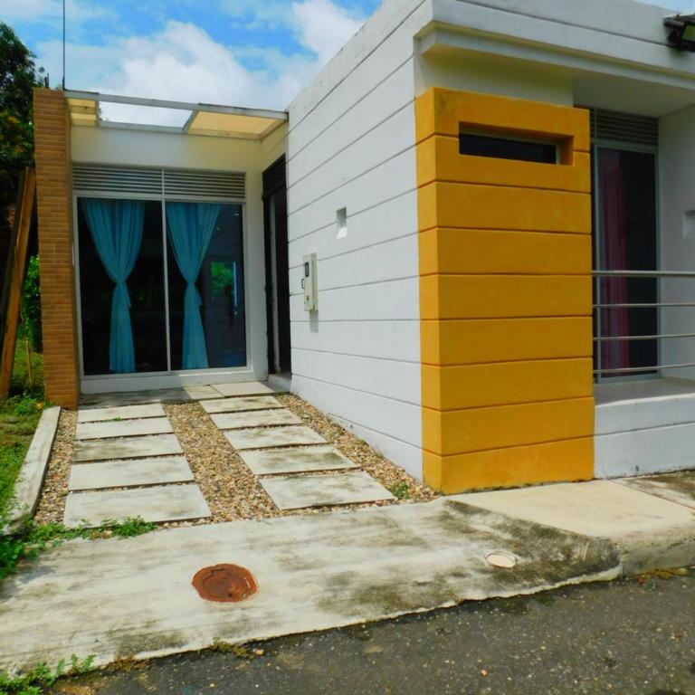 Casa Vacacional Para 10 personas - Casa - 1