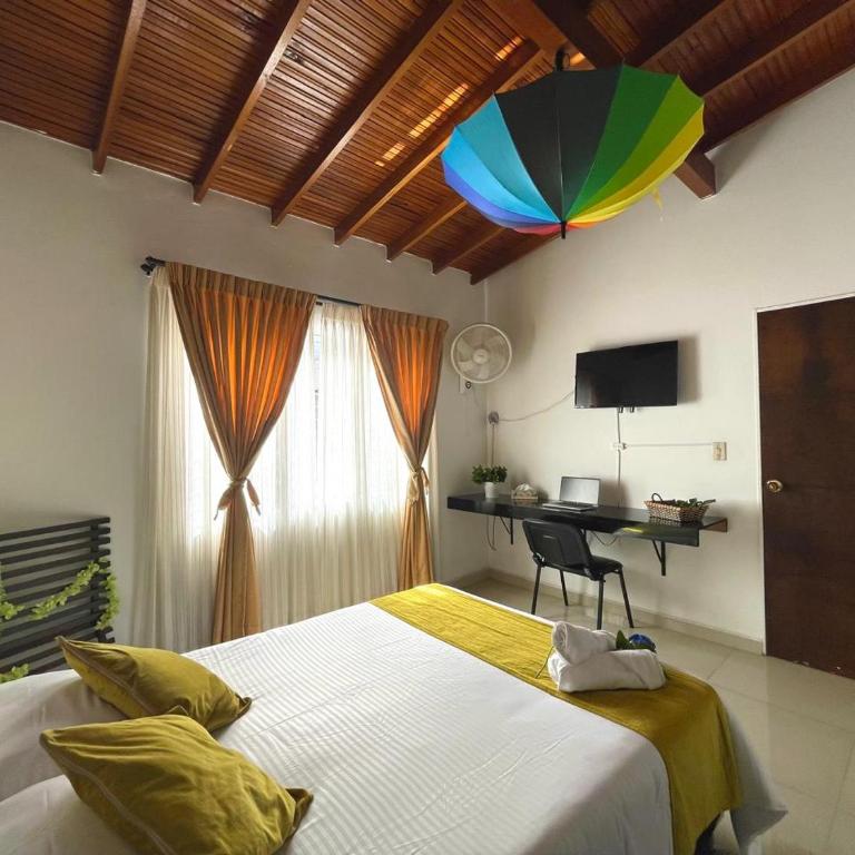 Comparte tu hogar en Medellín - Habitación Doble con baño compartido - 3