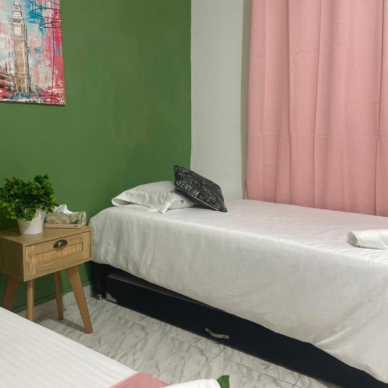 Comparte tu hogar en Medellín - Habitación Doble con baño compartido - 4