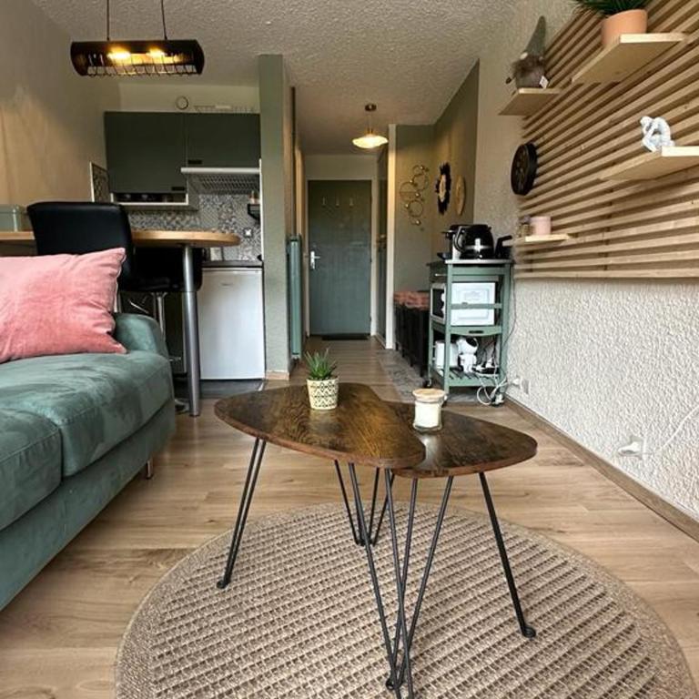Studio cosy rénové avec balcon sud - 2 pers. - FR-1-836-15 - Studio - 4