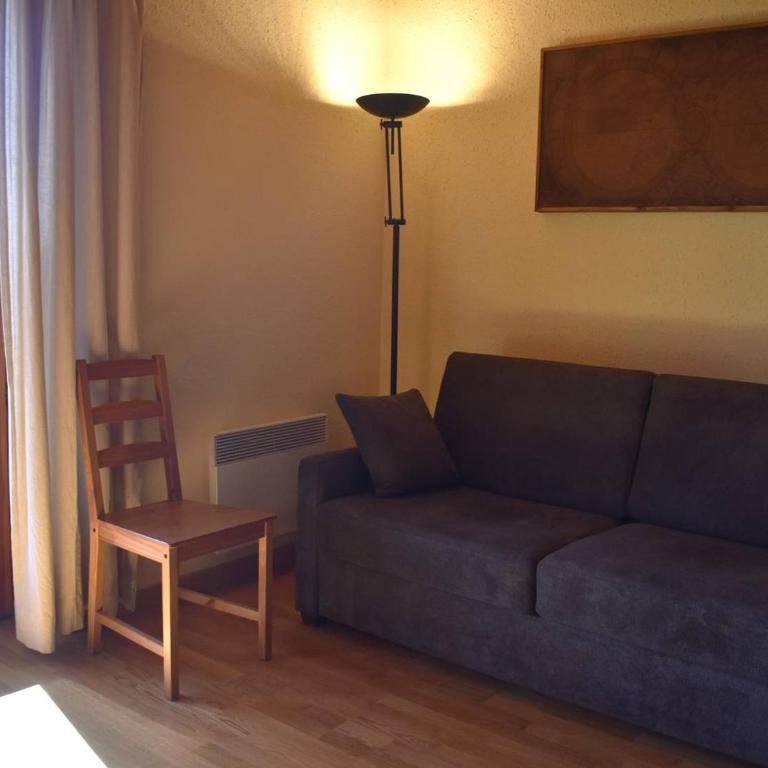 Joli 2 Pièces plein sud avec Garage et Balcon, Idéal Vacances - FR-1-580-138 - Appartement - 2