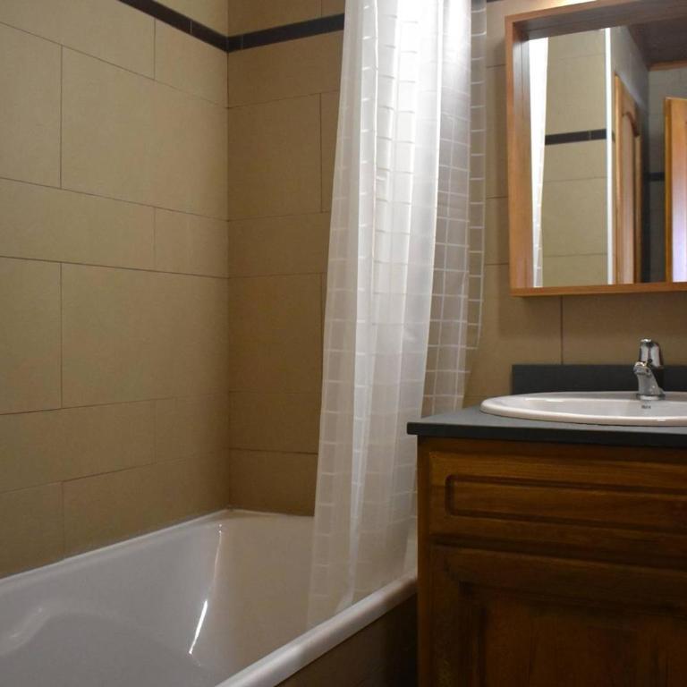 Joli 2 Pièces plein sud avec Garage et Balcon, Idéal Vacances - FR-1-580-138 - Appartement - 9