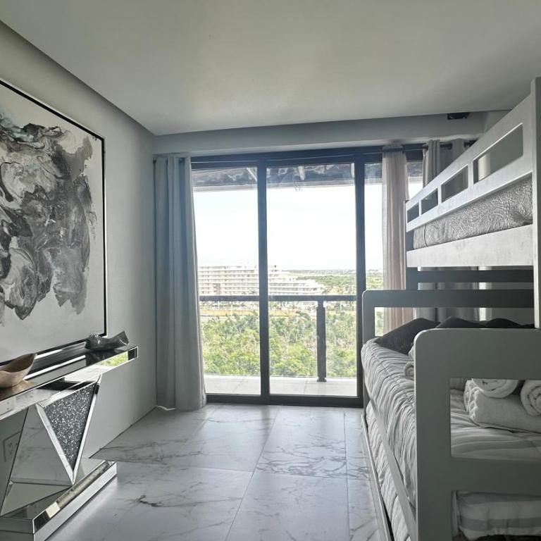 La Isla Acapulco Diamante Penthouse de Dos Pisos - Three-Bedroom Apartment - 10