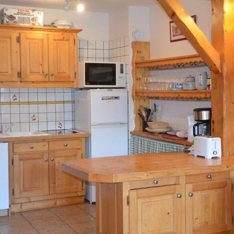 Charmant 2 pièces avec WIFI et 4 couchages à Le Pernant - FR-1-836-16 - Apartamento - 4