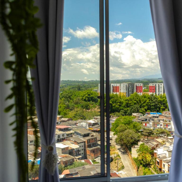 Acogedor Apartaestudio con Vista a la Ciudad y las Montañas - Zona Central - 1 Dormitorio Piso 14 - One-Bedroom Apartment - 12