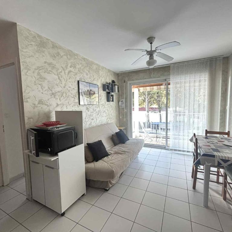 Appartement confortable au centre-ville, à 400m des plages, parking inclus - FR-1-194-305 - Apartamento - 1