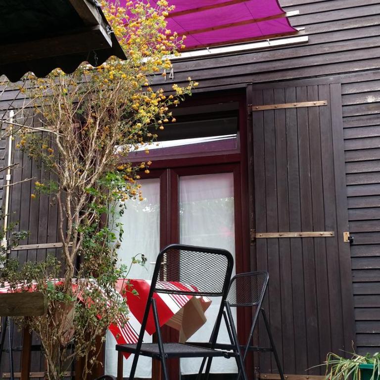 Duplex14h 1er étage jardinet 1 parking ou studio14B rdc terrasse sans parking - Studio avec Terrasse - 33