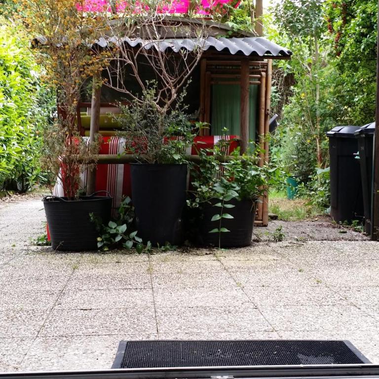Duplex14h 1er étage jardinet 1 parking ou studio14B rdc terrasse sans parking - Studio avec Terrasse - 35