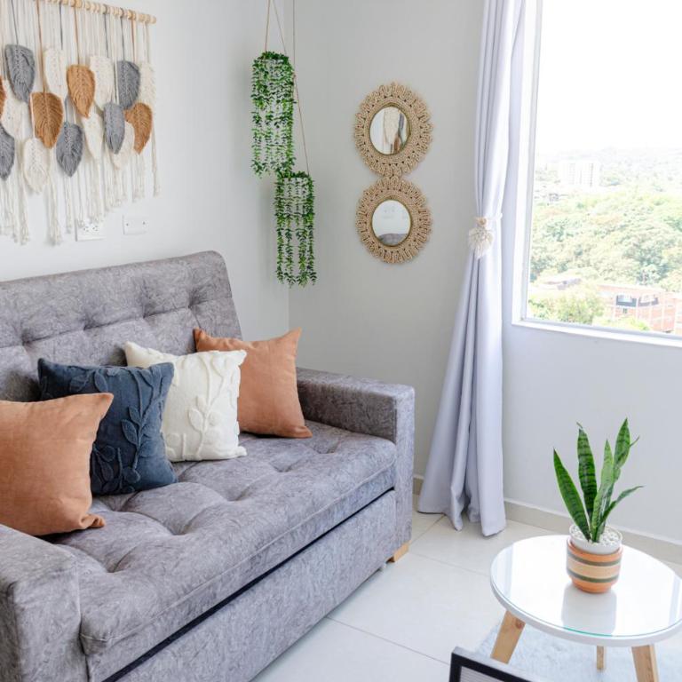Acogedor Apartaestudio con Vista a la Ciudad y las Montañas - Zona Central - 1 Dormitorio Piso 14 - One-Bedroom Apartment - 3