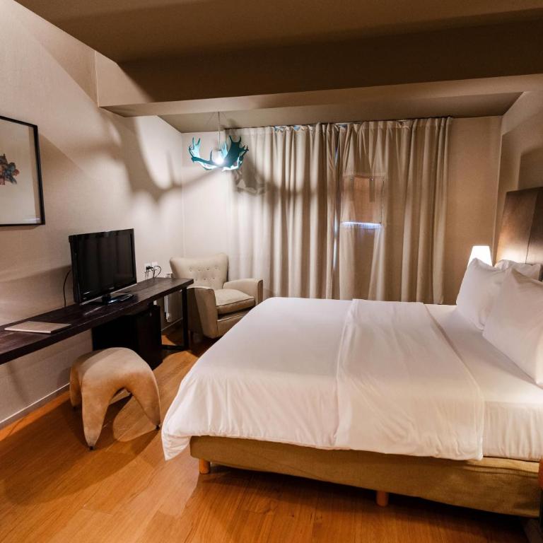 Esplendor by Wyndham El Calafate - Habitación con vistas a la montaña y cama grande - 1