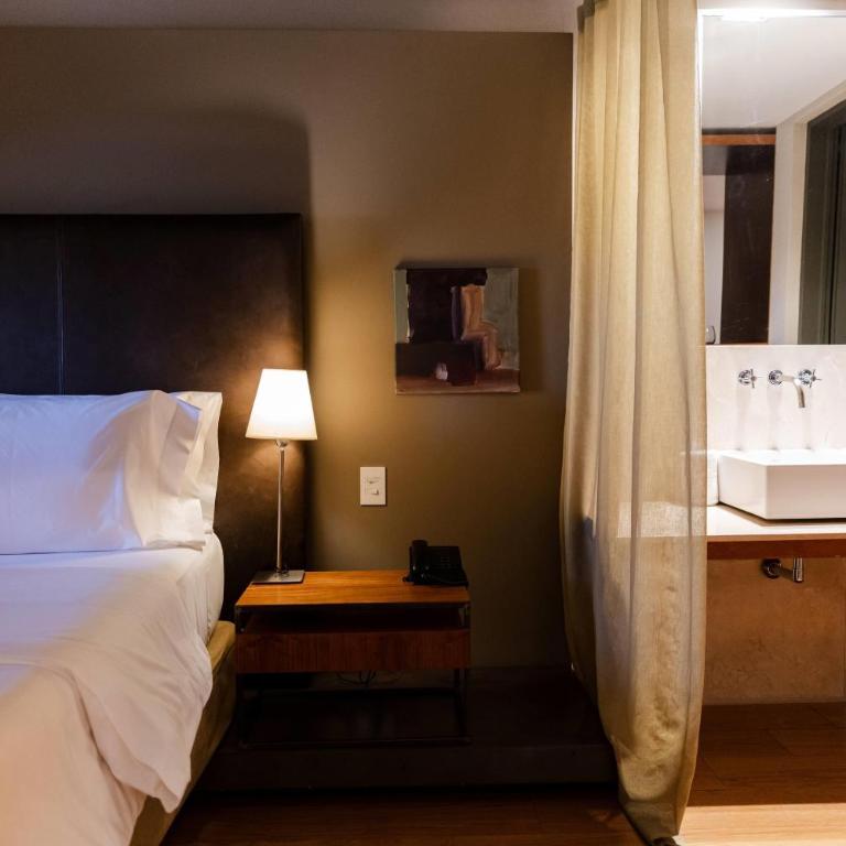 Esplendor by Wyndham El Calafate - Habitación con vistas a la montaña y cama grande - 2
