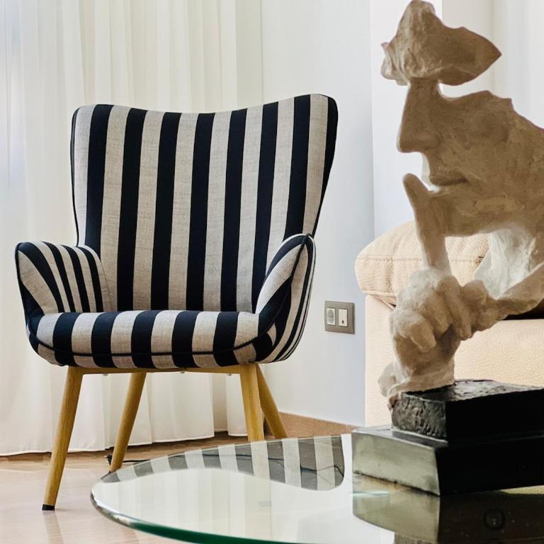 Calamora II by Sun & Sea Homes - Two-Bedroom Apartment with Terrace - 8