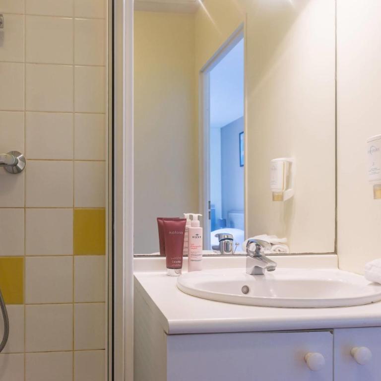 Comfort Aparthotel Nantes La Beaujoire - Studio-Apartment - 1
