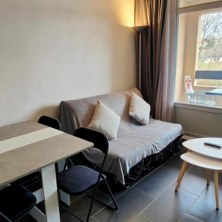 Apt with balcony near downtown Fréjus - Studio - 2