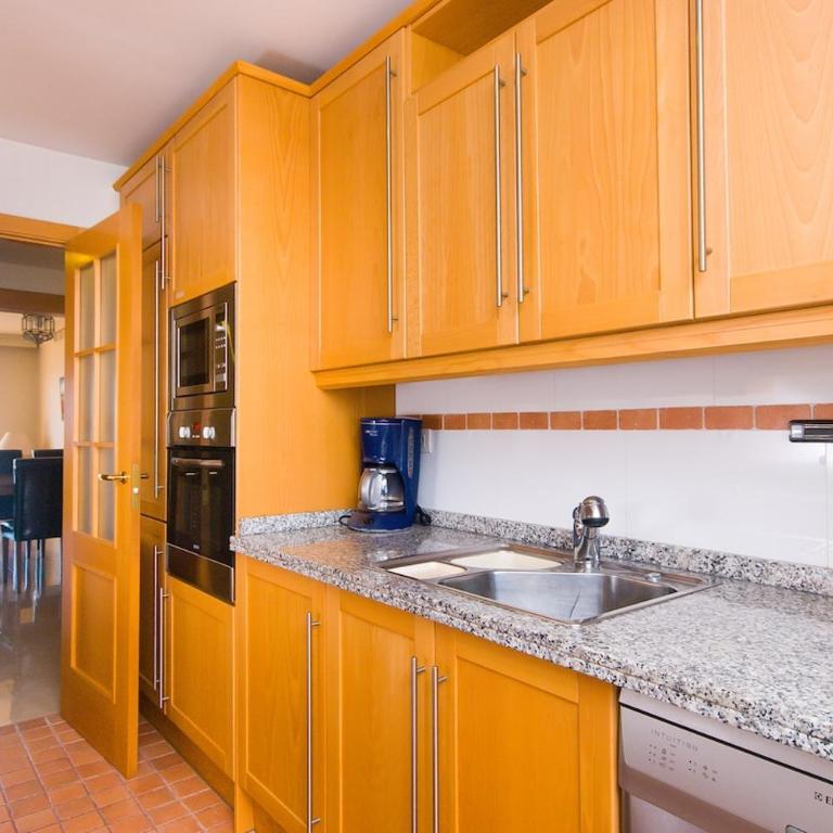 Atico de lujo con hermosas vistas, Salinas, Estepona - Apartamento de 2 dormitorios - 18