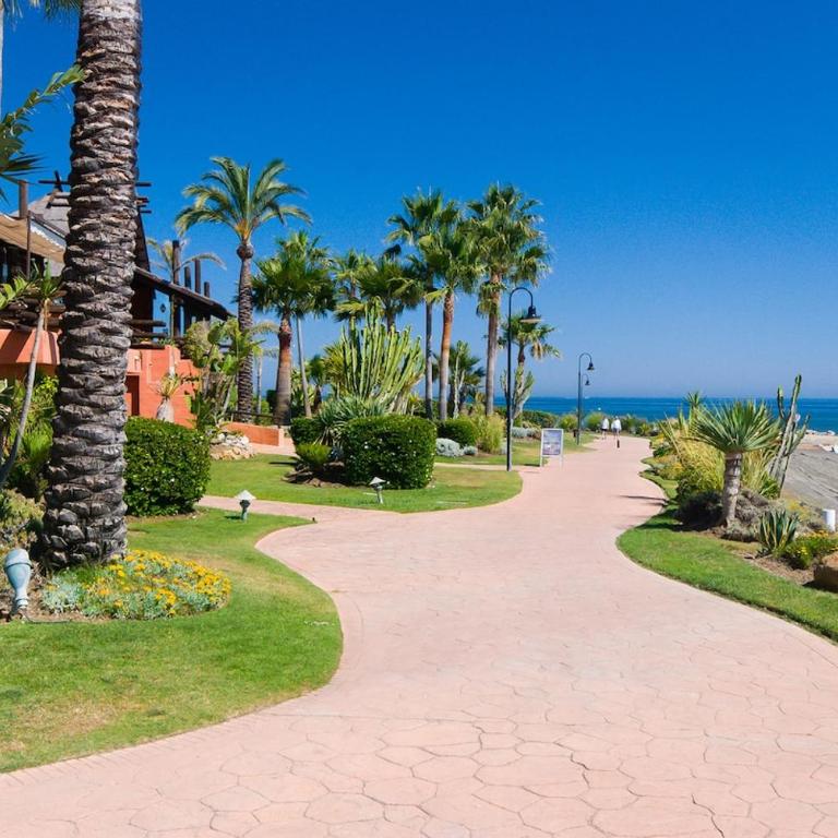 Atico de lujo con hermosas vistas, Salinas, Estepona - Apartamento de 2 dormitorios - 28
