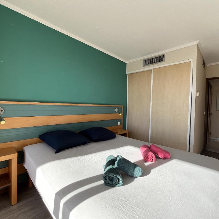 CAP HERMES 312, T2,3, 40m2 clim, parking, piscine - Appartement 2 Chambres avec Terrasse et Vue sur la Mer - 14